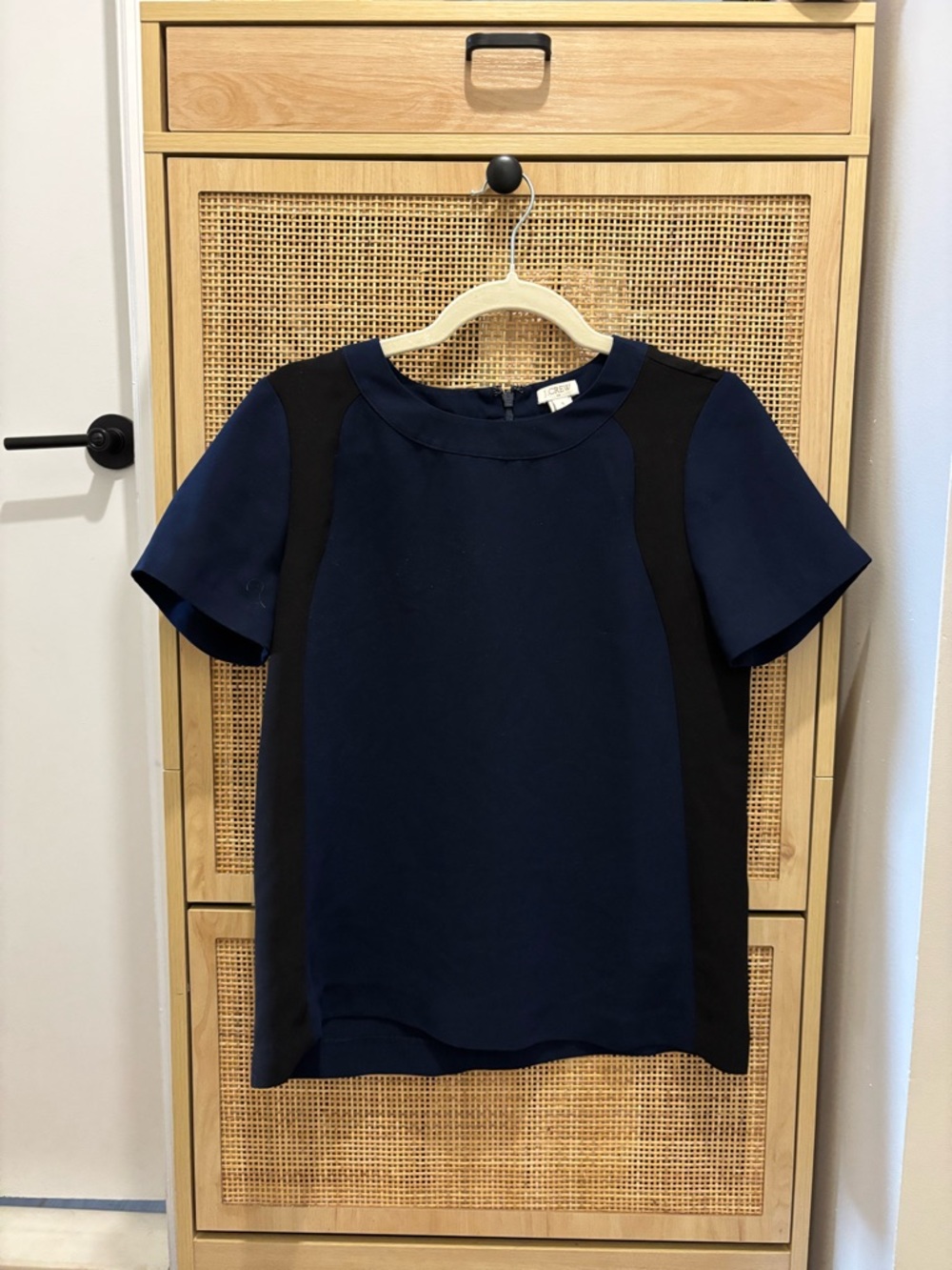 Jcrew navy blue and black round neck Short Sleeve Blouse size 4